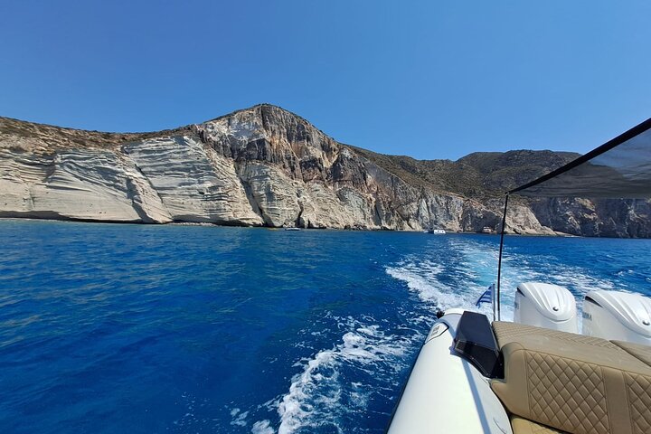 Private Motor Yacht Cruise To Koufonissia From Paros