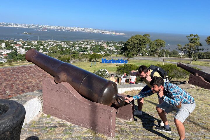 Private Have It Your Way Tour in Montevideo