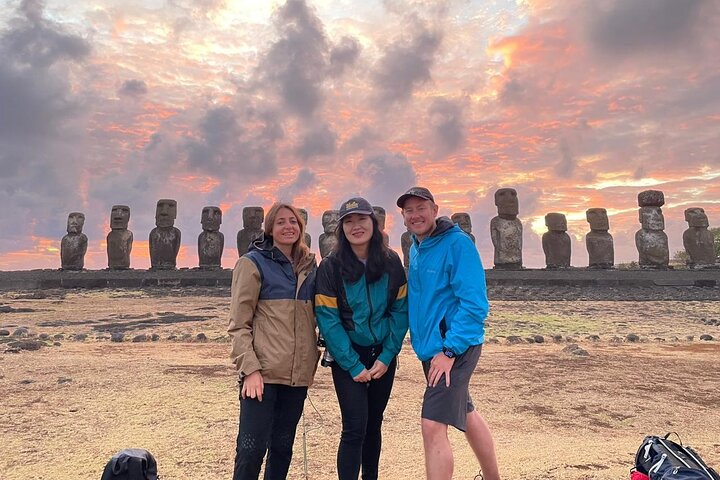 Two days of Full Day Tour of Rapa Nui + Sunrise in Tongariki