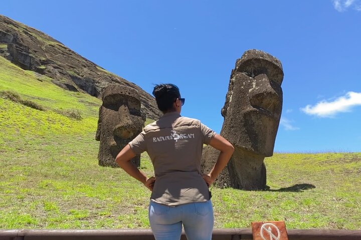 Two days of Full Day Tour of Rapa Nui + Sunrise in Tongariki
