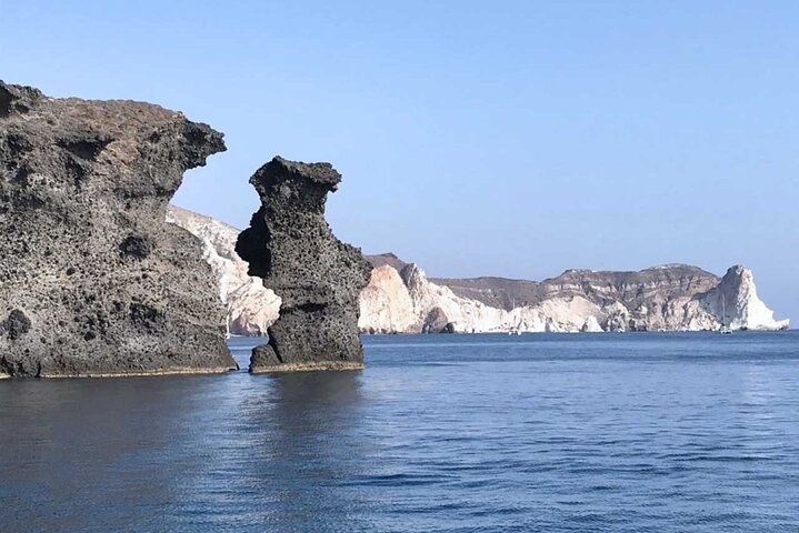 Santorini Catamaran Cruise with Swim-Stops, Greek Meal and Sunset
