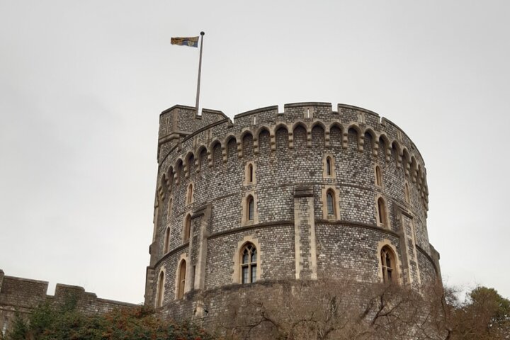 Private Walking Tour with Accredited Expert Guide Windsor Castle