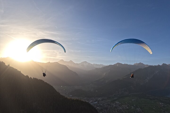 Tandem Paragliding in Interlaken
