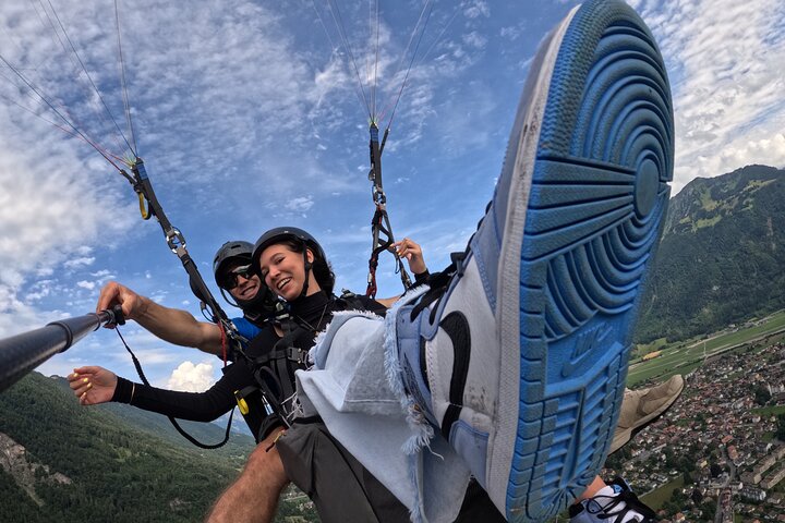 Tandem Paragliding in Interlaken