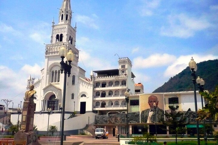 Half Day City Tour in Manta and Montecristi Landmarks