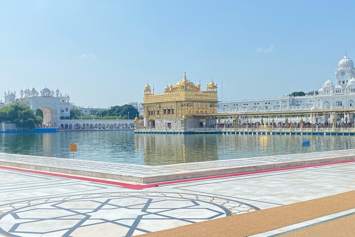 Amritsar Full Day City Tour with Transportation (10 Hours)