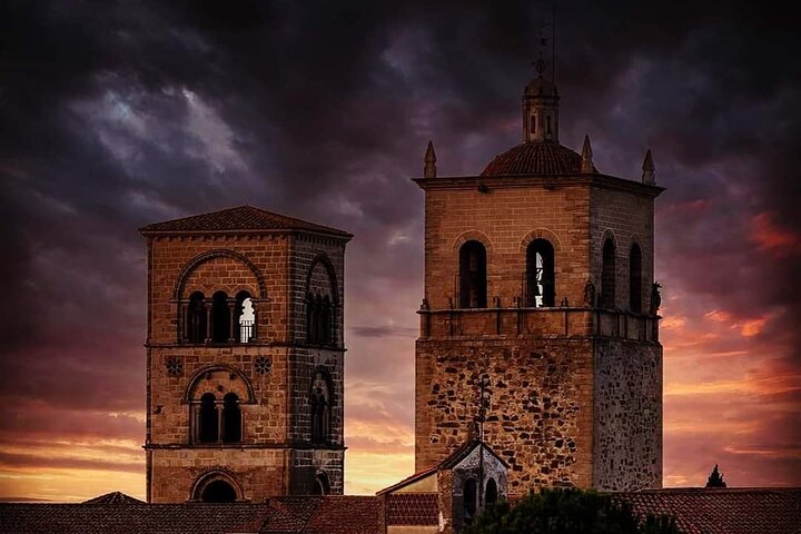 OFFICIAL TOUR OF TRUJILLO WITH TICKETS TO MONUMENTS