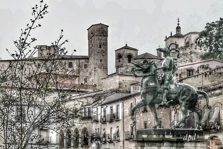 OFFICIAL TOUR OF TRUJILLO WITH TICKETS TO MONUMENTS