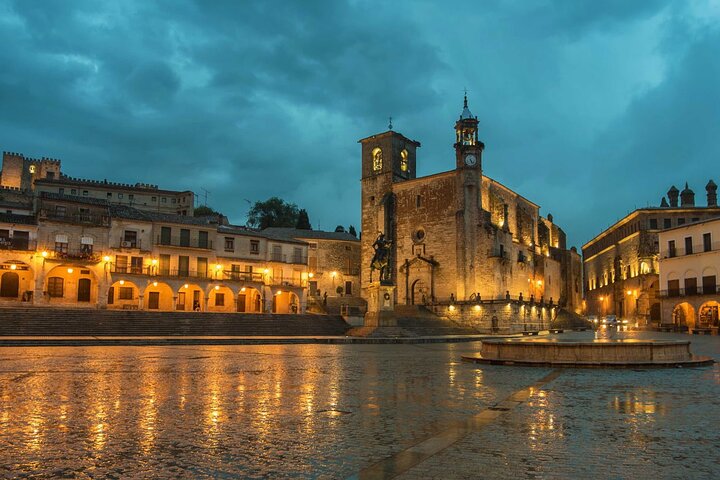 OFFICIAL TOUR OF TRUJILLO WITH TICKETS TO MONUMENTS