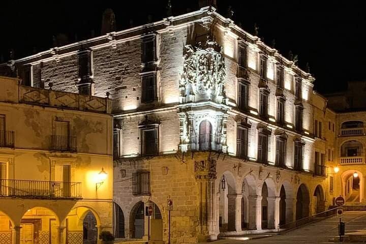 OFFICIAL TOUR OF TRUJILLO WITH TICKETS TO MONUMENTS