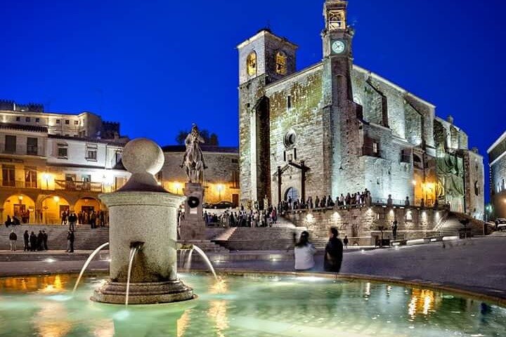 OFFICIAL TOUR OF TRUJILLO WITH TICKETS TO MONUMENTS