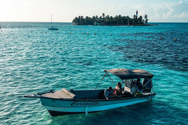 Johnny Kay and Aquarium Natural Full Day semi-private boat