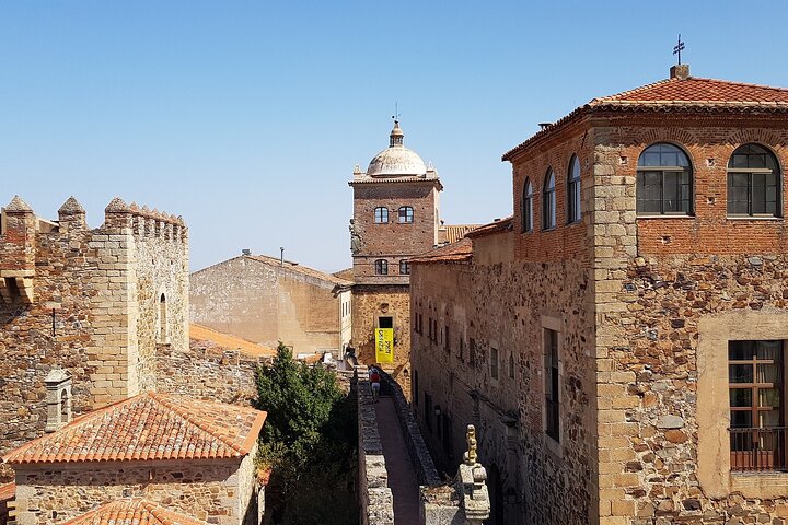 Caceres Medieval Heritage - Old Town, Cathedral & Carvajal Palace