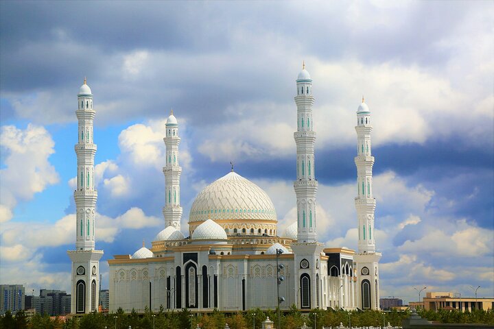 Astana: A Private City Comfort tour with Lunch