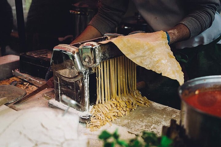 Pasta Cooking Class with Unlimited Wine in Florence