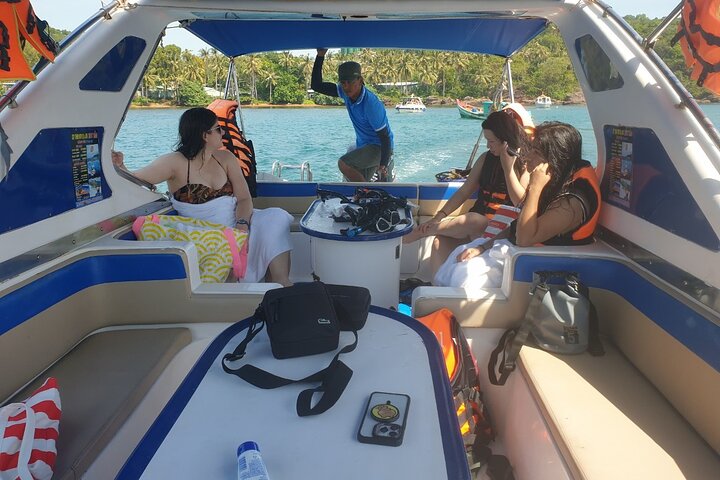 Private SpeedBoat Trip To 3 Islands In PQ With Cable Car (Option)