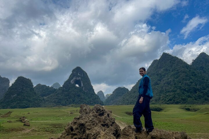 2 Days Motorbike Tour Ban Gioc Waterfall & Mt. Angel Eye Hike