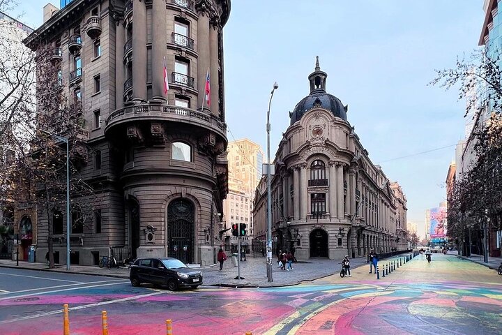 Santiago: Half-Day Sightseeing City Tour with Chauffeur and Guide
