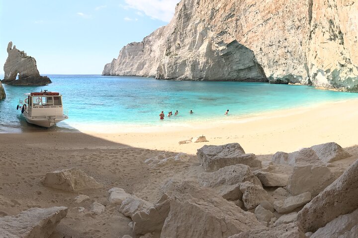 Zakynthos boat tour:Shipwreck& Local blue caves with 3 Swim Stops