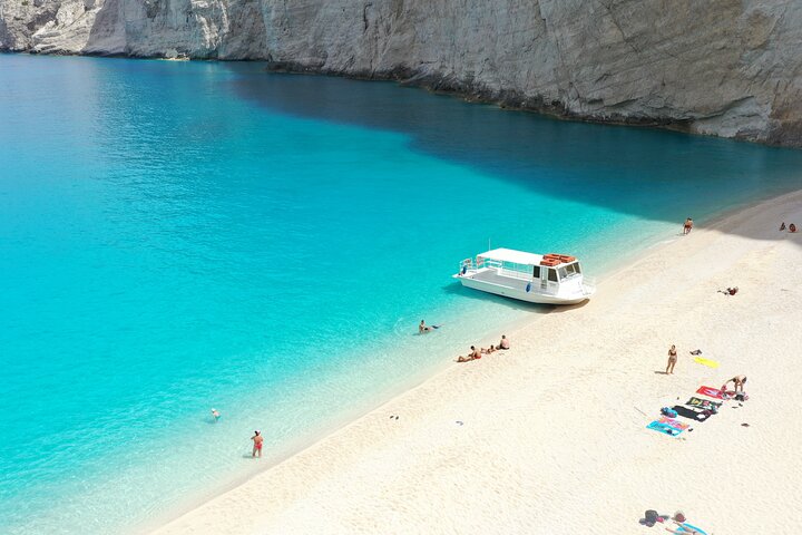 Zakynthos boat tour:Shipwreck& Local blue caves with 3 Swim Stops