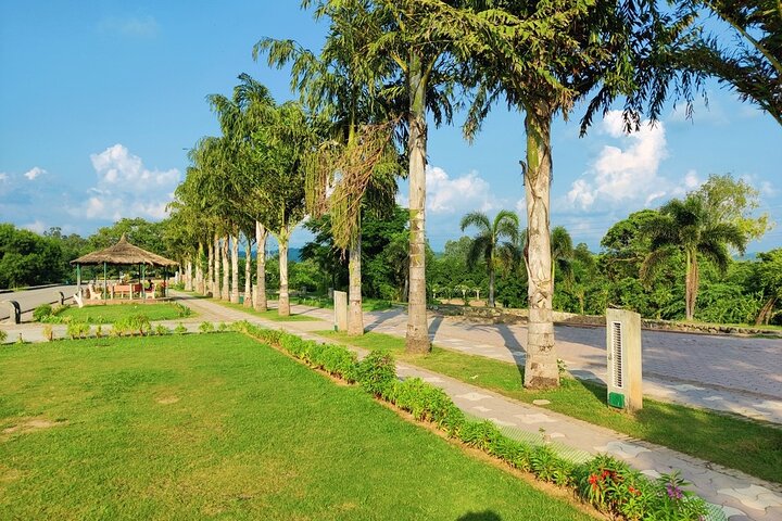 Highlights of the Chandigarh (Guided Half Day City Tour)