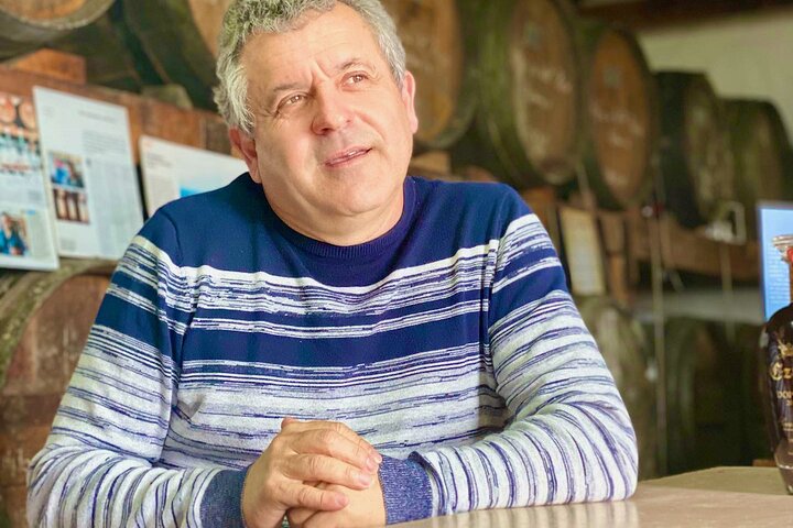 Award-Winning Luxury Wine Tasting at the Czar Pico Winery