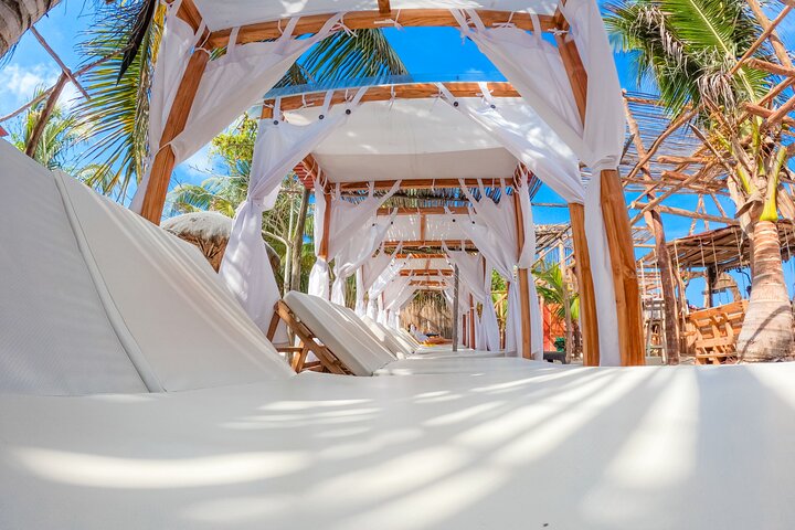 Full Day Tour of 5 Must-See Places in the Rosario Islands