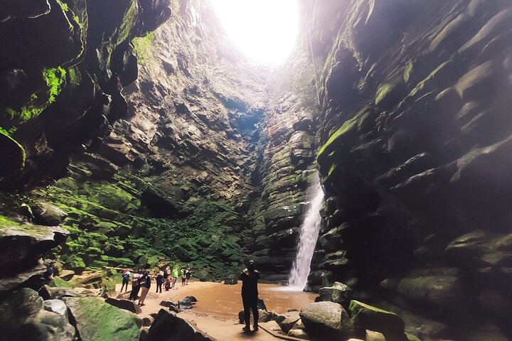 Full Day Tour to Vila Velha and Buraco do Padre