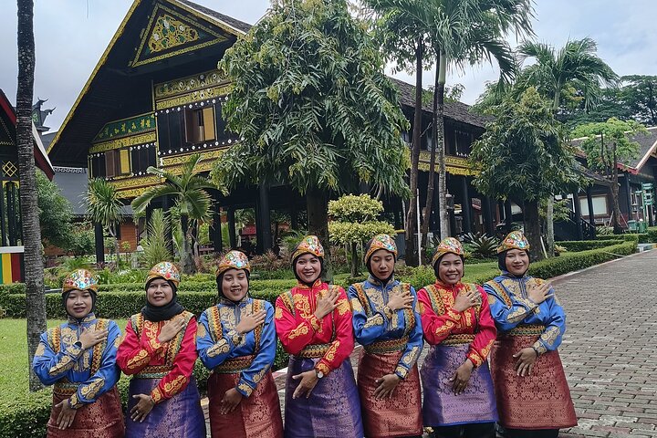 Jakarta Indonesian Culture in half Day