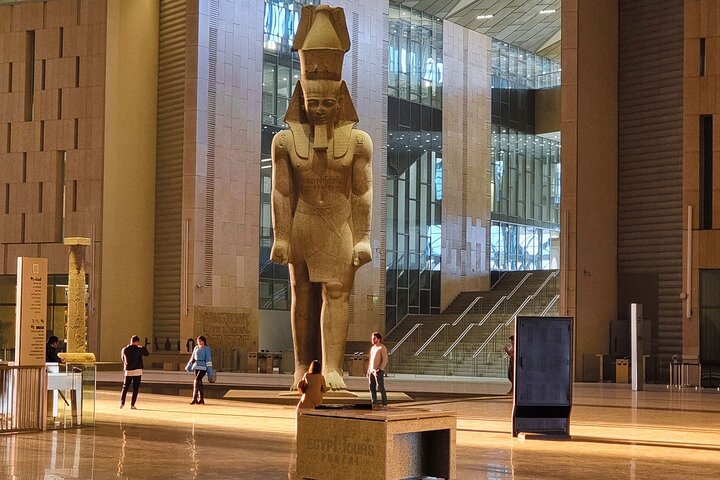 Private Tour to Giza pyramids & Grand Museum from Alexandria Port