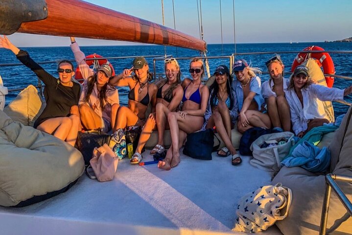 Rhodes Day Cruise (with lunch & unlimited drinks) 5,5 Hours