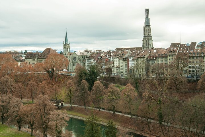 Historical Private Walking Tour of Vevey for Families
