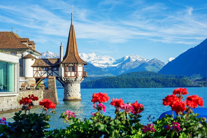 Historical Private Walking Tour of Vevey for Families