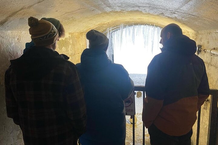 Niagara Falls Canada Walking Tour With Boat Cruise