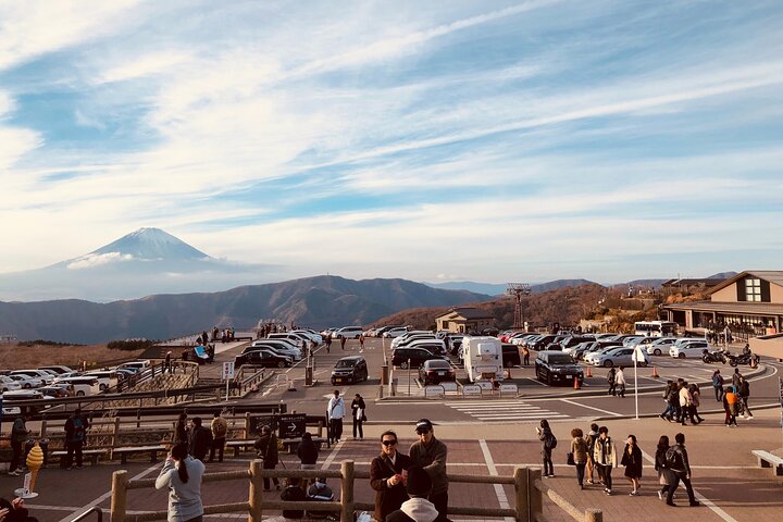 Mt. Fuji & Hakone Bus Tour Bullet Train Return & 28-Hotel Pick-up