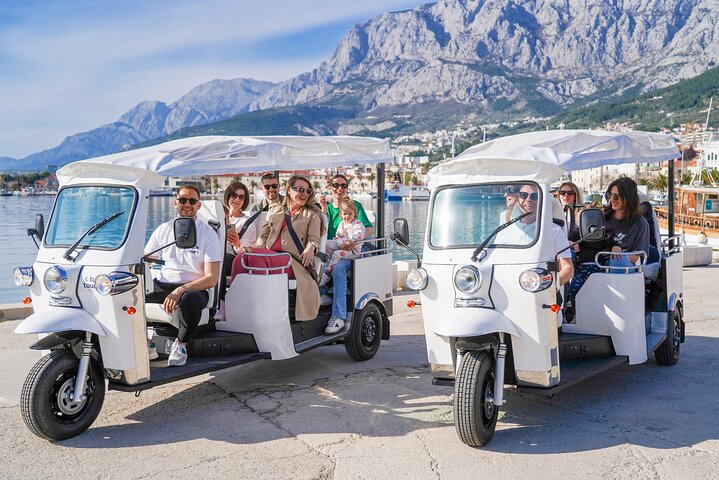 Makarska: Skywalk Tour with a Tuk Tuk - Skip the line ticket