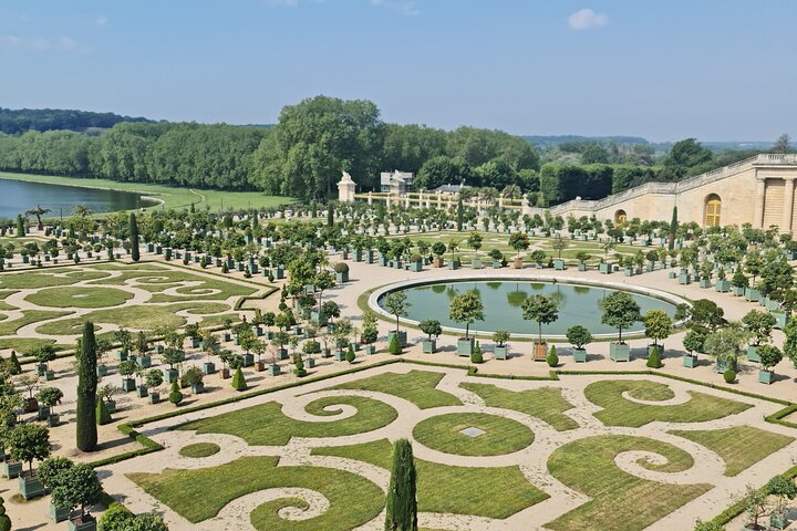 Versailles Golf Cart & Shuttle Guided Tour, Hamlet and Gardens