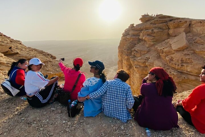 Edge of the World Riyadh Tour with Camel Ride, Bat Cave & Dinner