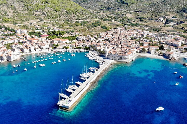 Blue Cave, Mamma Mia and Hvar, 5 Islands Speed boat Small group