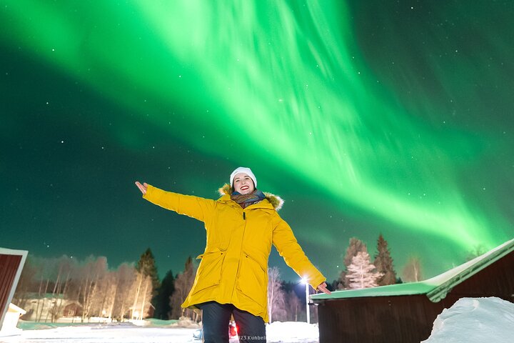 Rovaniemi: 5-star Northern Lights Hunting + Pro Photos & Videos