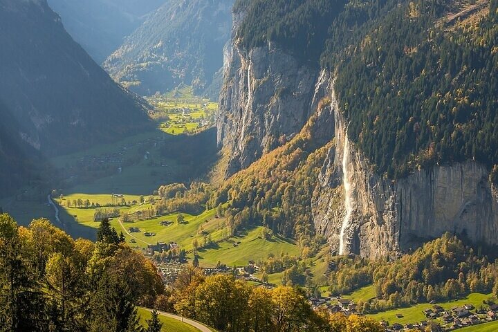 Easy countryside tour in Swiss Alps - kids friendly