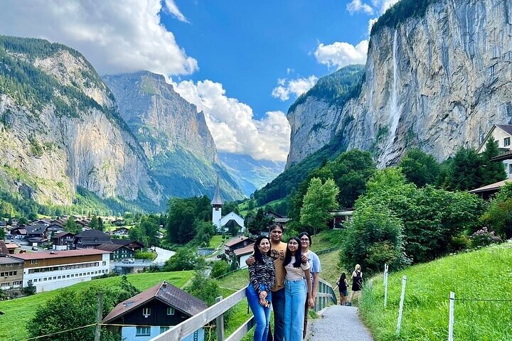 Discover Lauterbrunnen with CHEESE & CHOCOLATE
