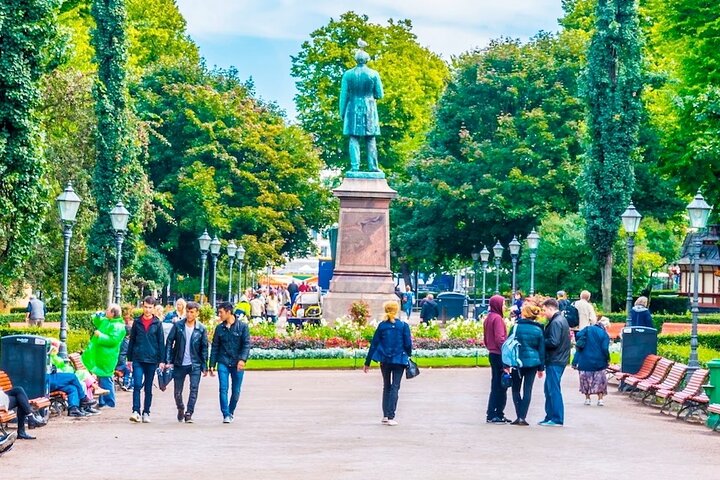 Helsinki&Porvoo Tour with Private Transportation & Personal Guide