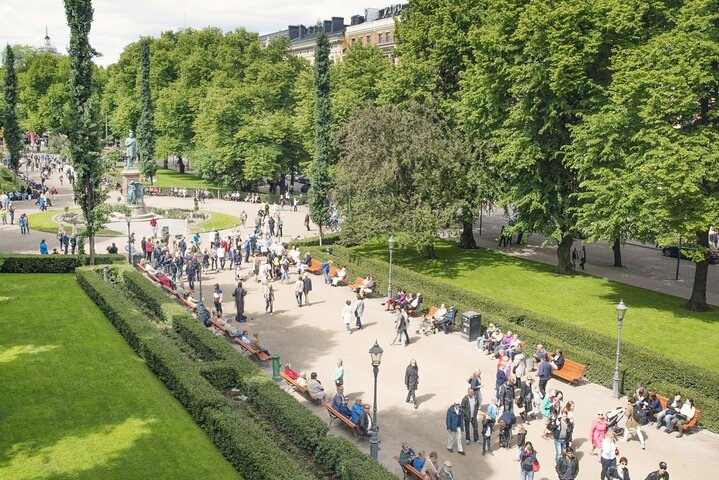 Helsinki&Porvoo Tour with Private Transportation & Personal Guide