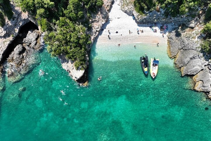 Vlore Speedboat Tour to Haxhi Ali Cave