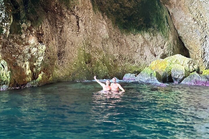 Vlore Speedboat Tour to Haxhi Ali Cave