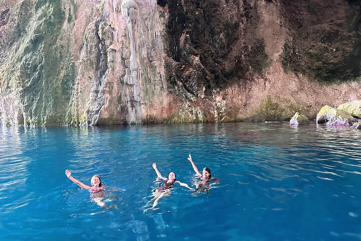 Vlore Speedboat Tour to Haxhi Ali Cave