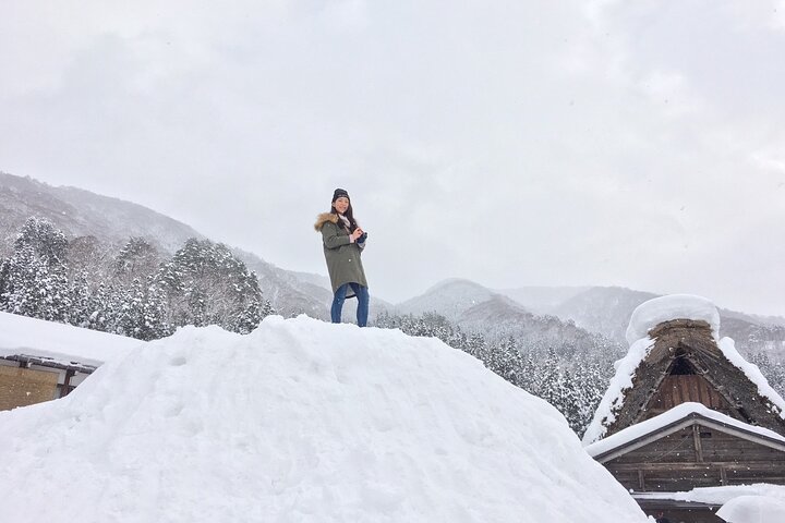 1 Hour Private Photoshoot at Gifu Hida-Takayama