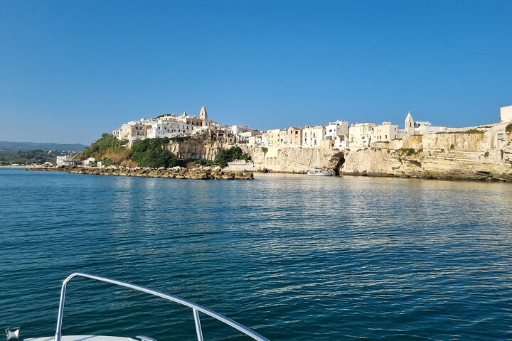 Private tour of the coast and caves up to Zagare