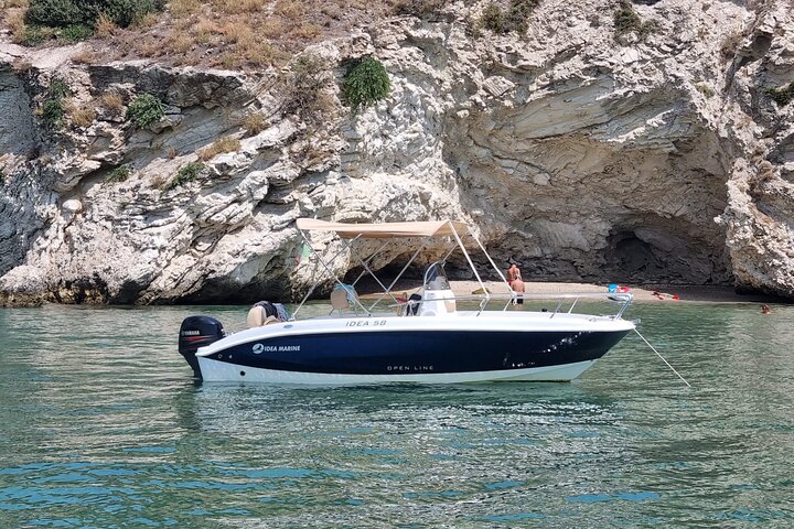 Private tour of the coast and caves up to Zagare